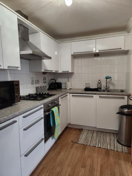 Rgm Hatfield 2 Bedroom Apartment エクステリア 写真